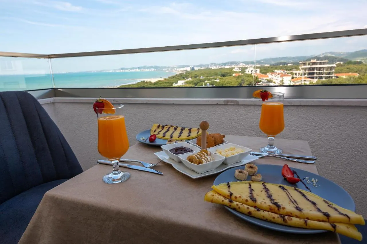 Merar Hotel Golem
