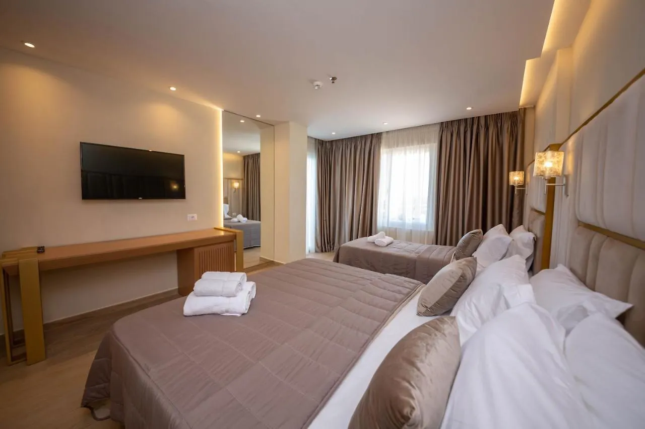 Merar Hotel Golem