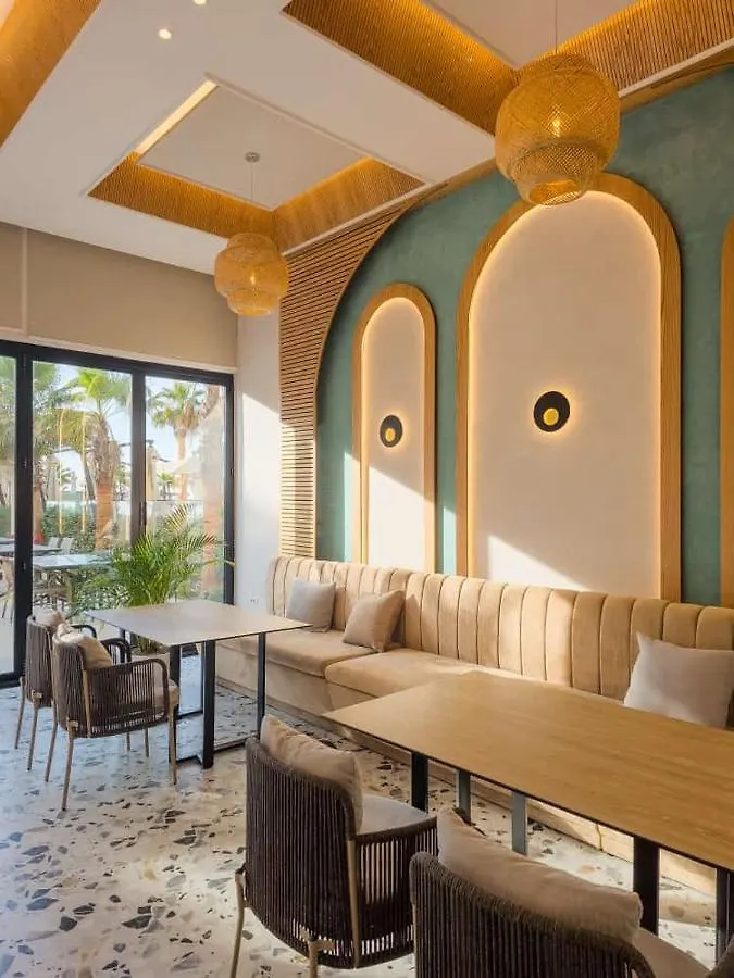 Merar Hotel Golem  4*, Golem (Tirana) Albania