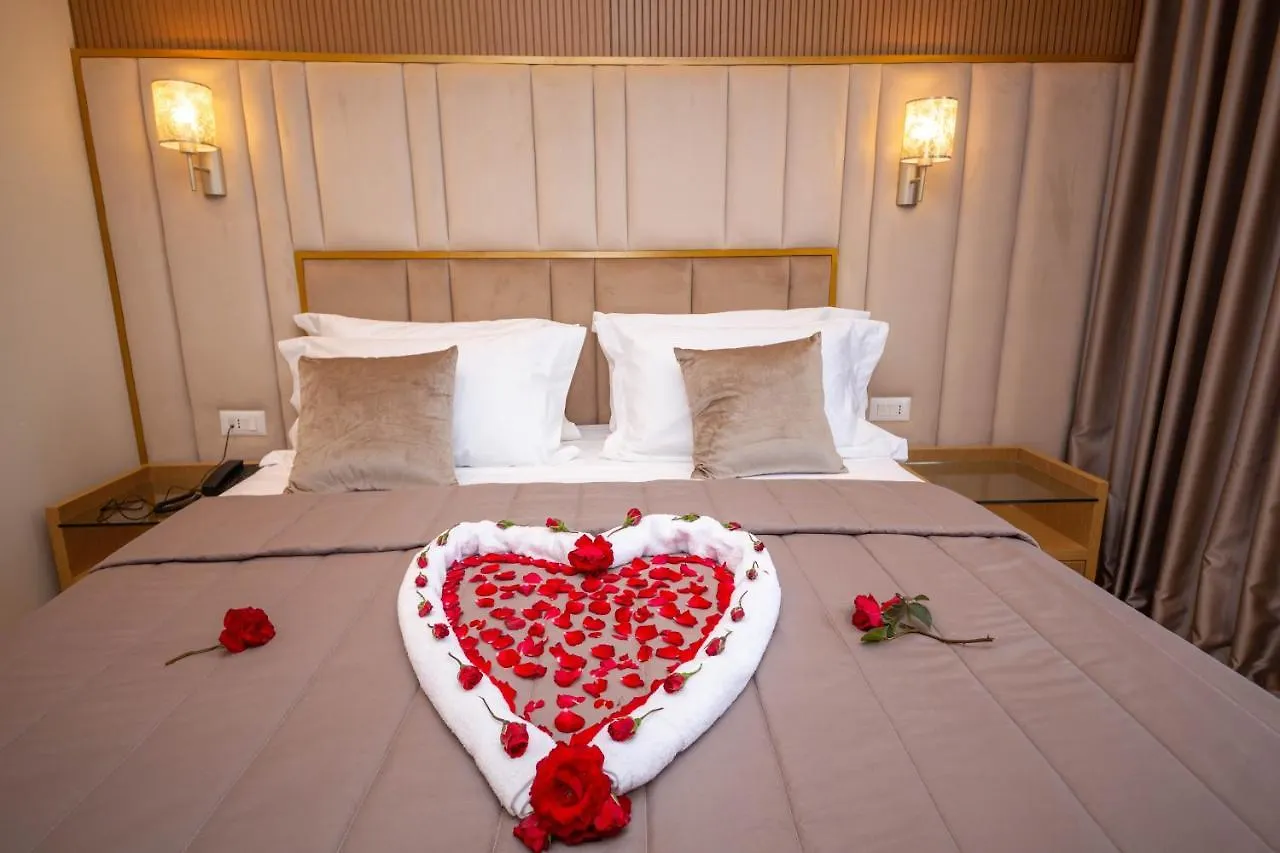 Merar Hotel Golem